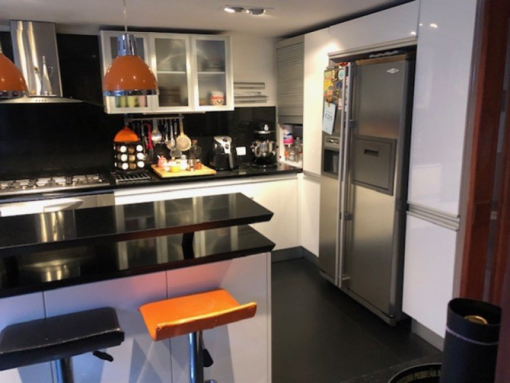 Casa en venta en El Contador, Bogotá · foto 4 de 24