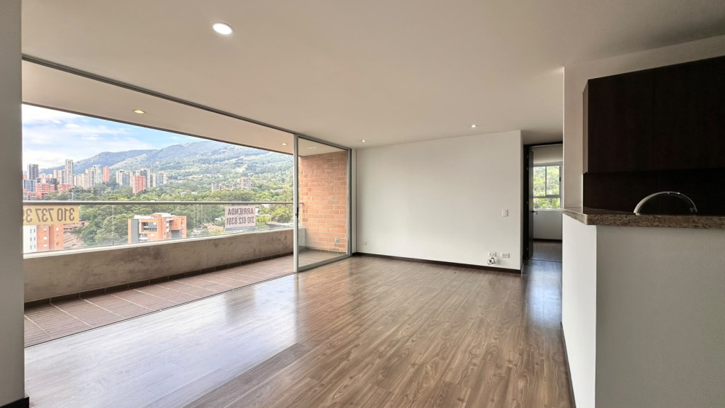 Apartamento en arriendo en El Esmeraldal, Envigado · foto 3 de 18