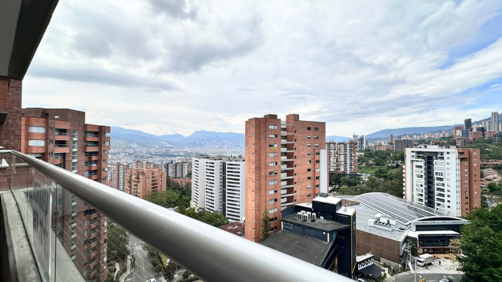 Apartamento en arriendo en El Esmeraldal, Envigado · foto 10 de 18