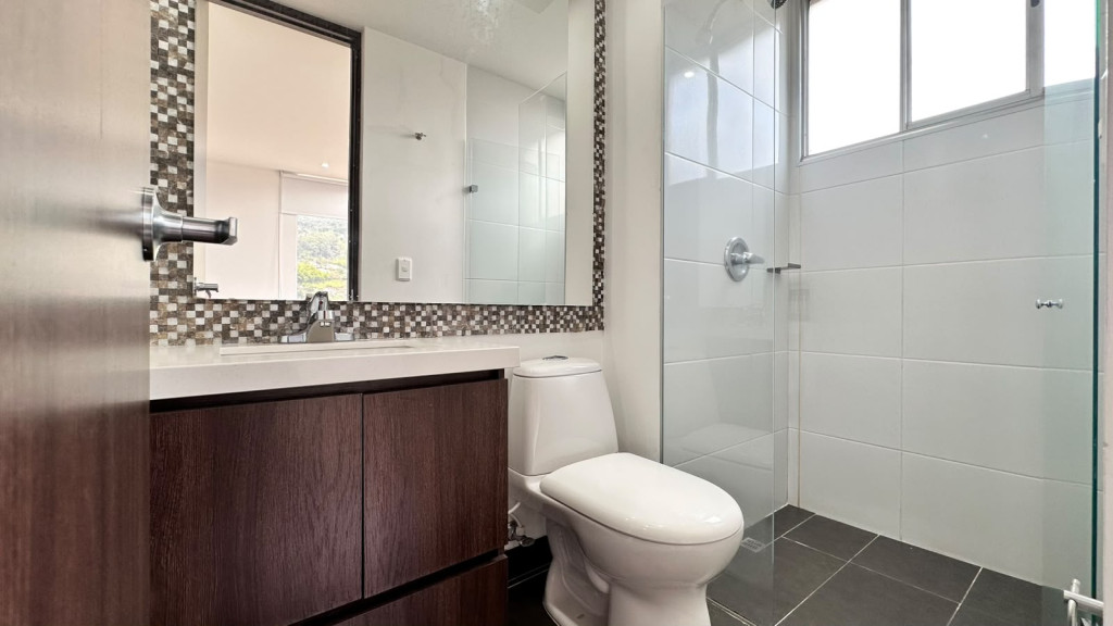Apartamento en arriendo en El Esmeraldal, Envigado · foto 16 de 18