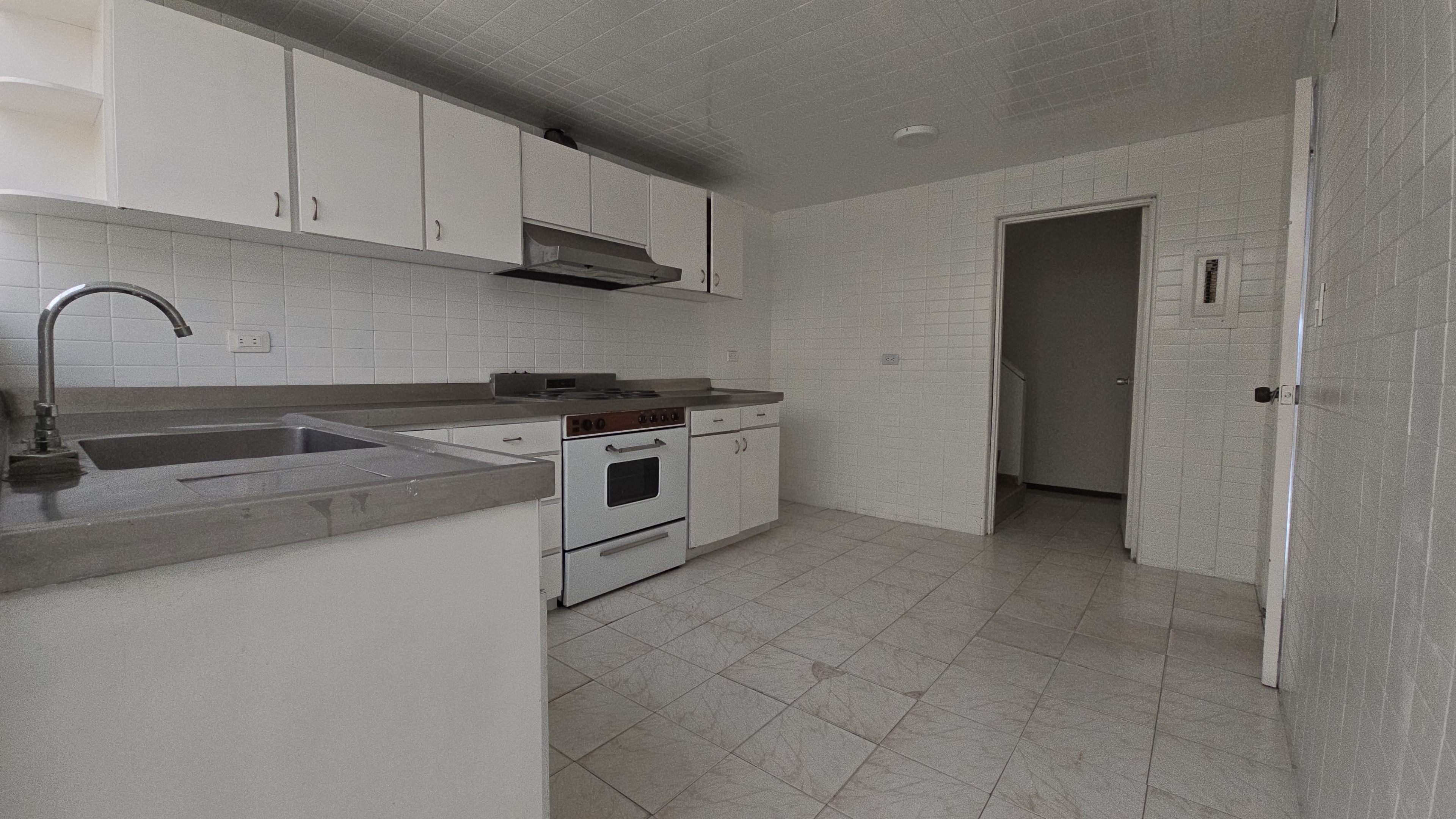 Casa en venta en Chicó Navarra, Bogotá · foto 11 de 24