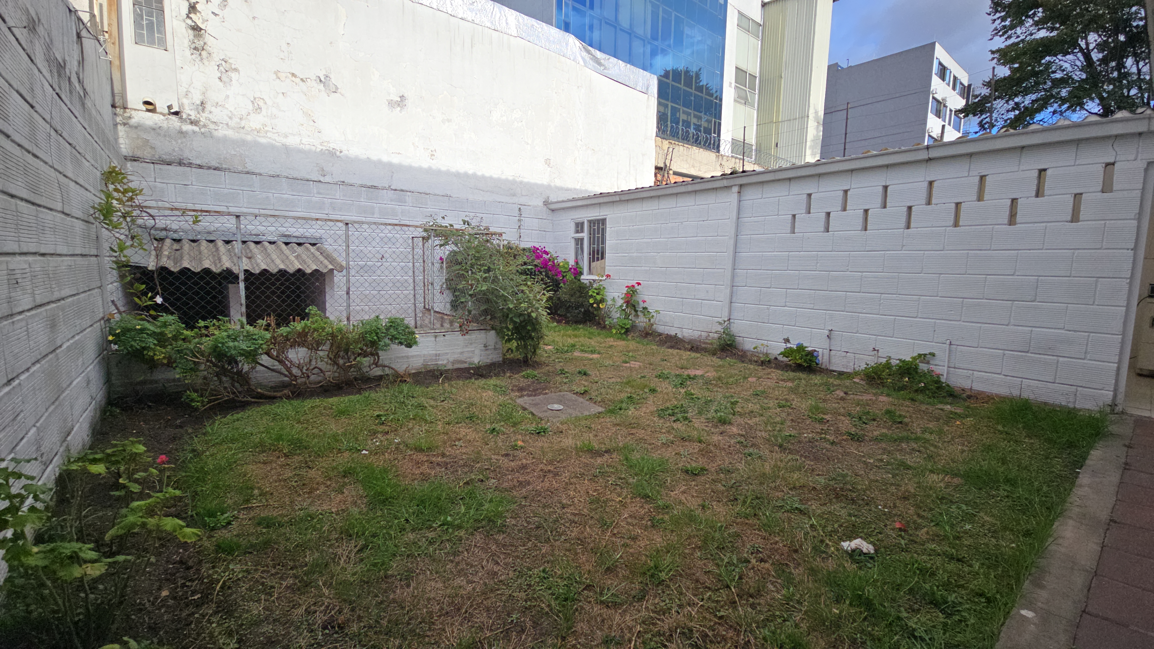 Casa en venta en Chicó Navarra, Bogotá · foto 17 de 24