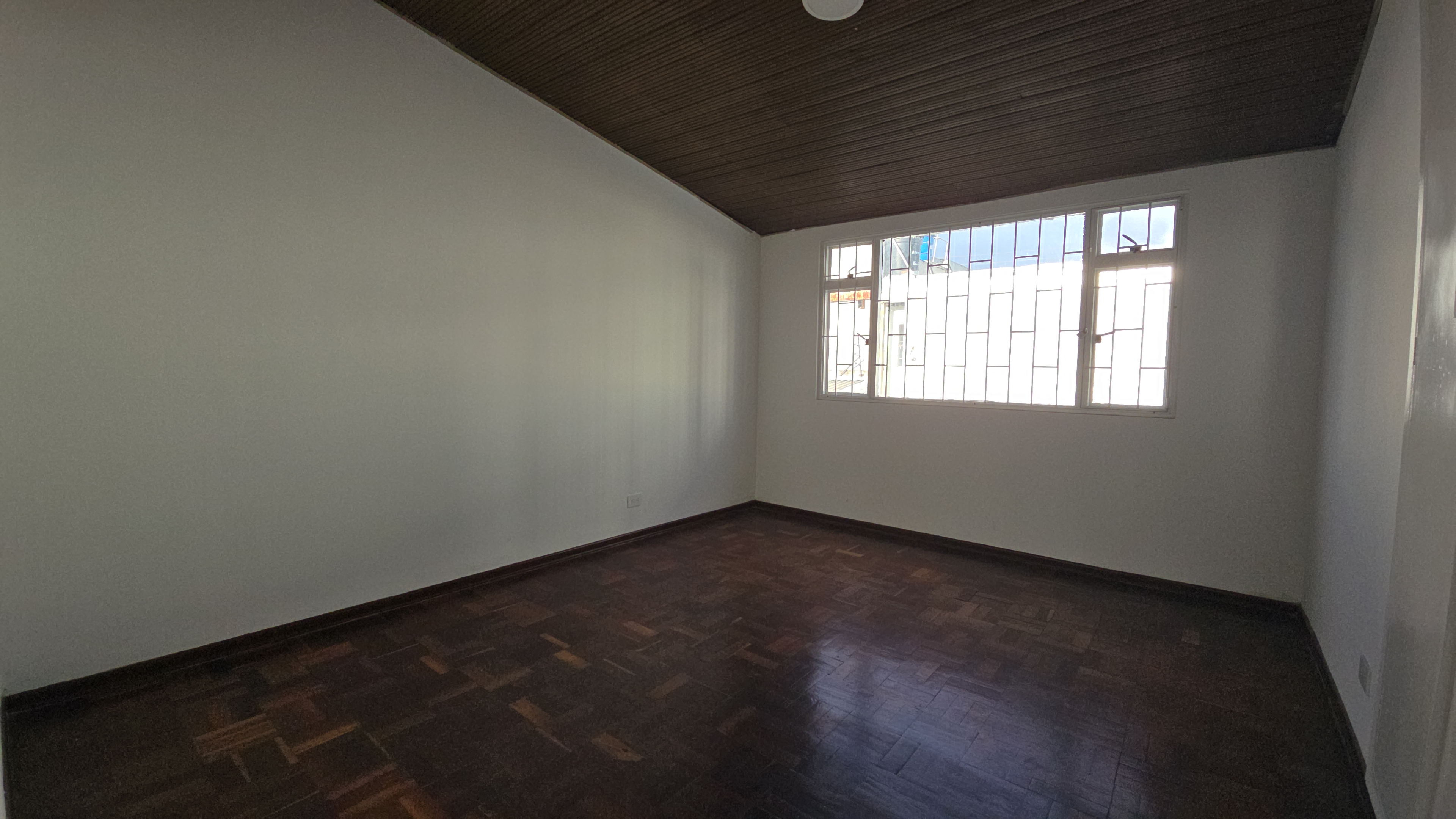 Casa en venta en Chicó Navarra, Bogotá · foto 23 de 24
