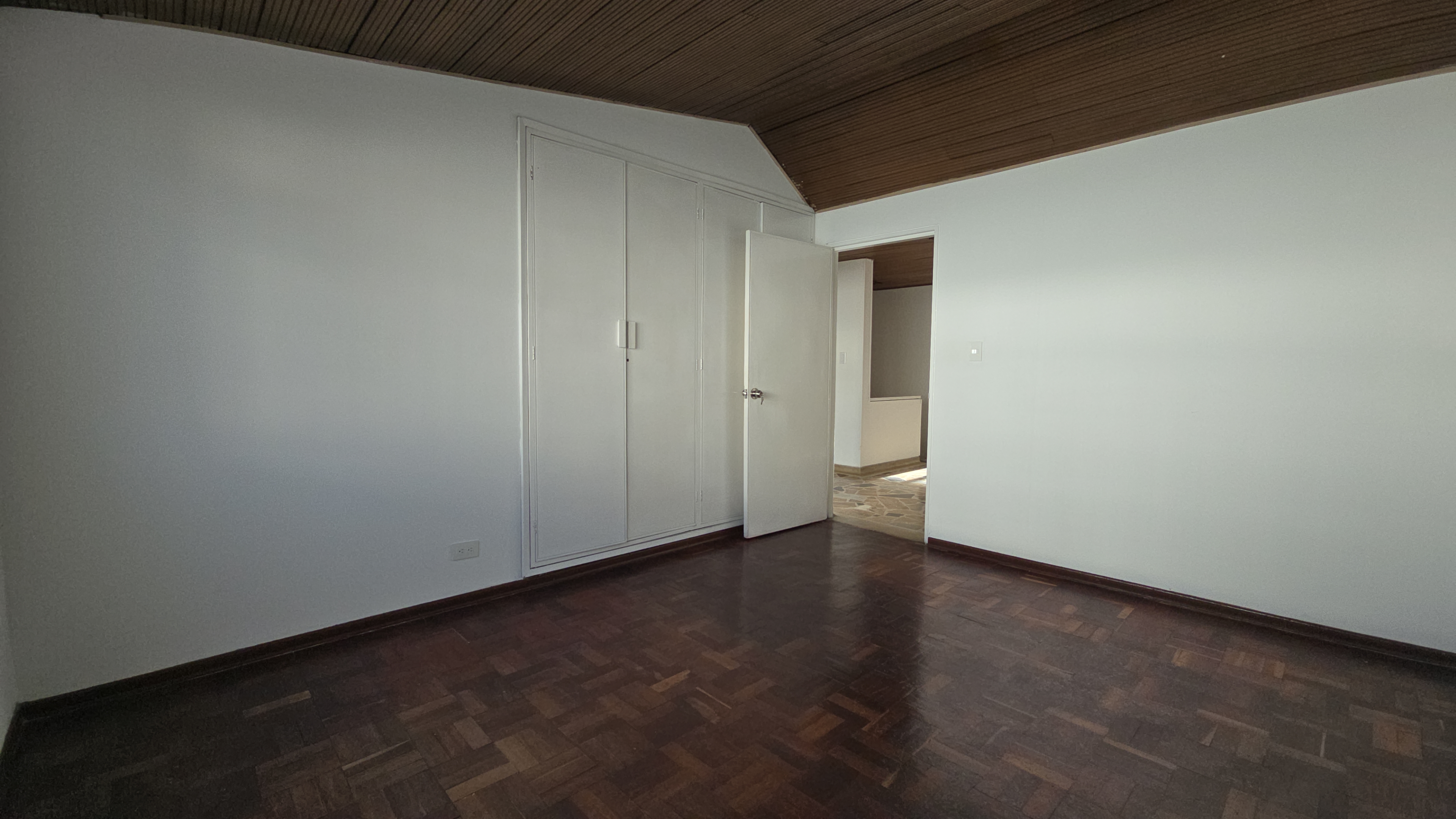 Casa en venta en Chicó Navarra, Bogotá · foto 24 de 24
