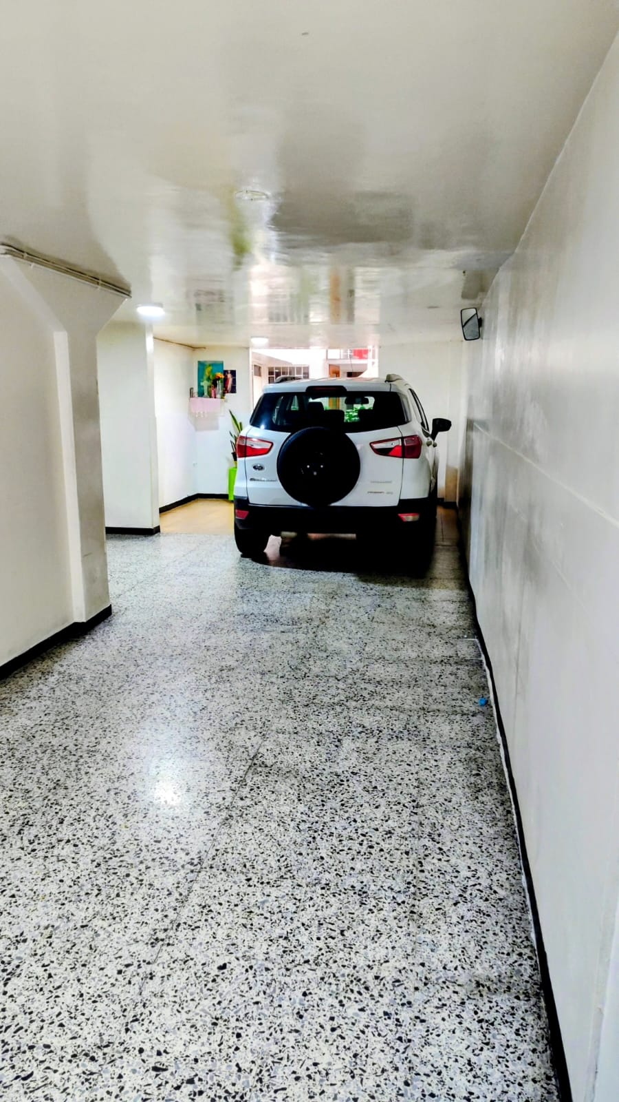 Casa en venta en Engativá, Bogotá · foto 2 de 17