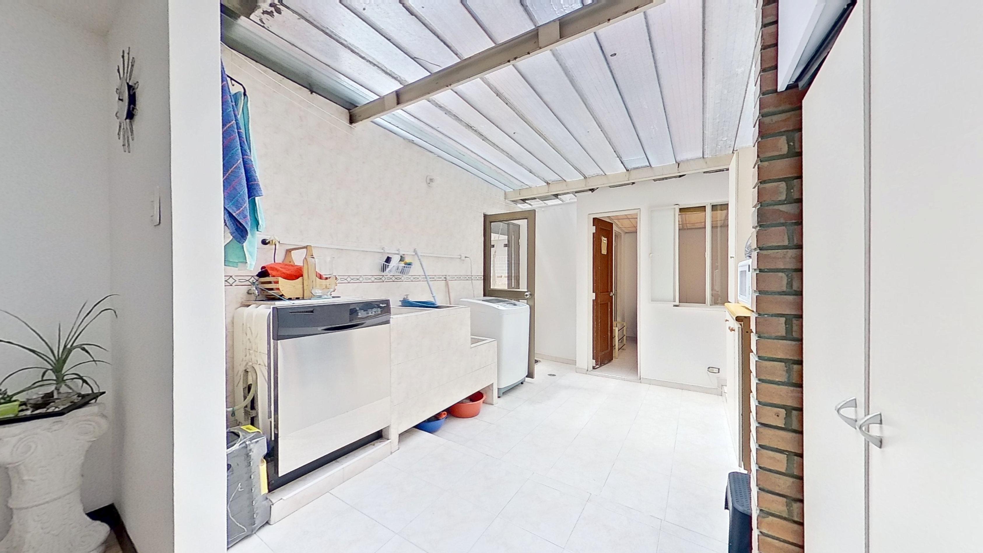 Apartamento en venta en Pontevedra, Bogotá · foto 11 de 24
