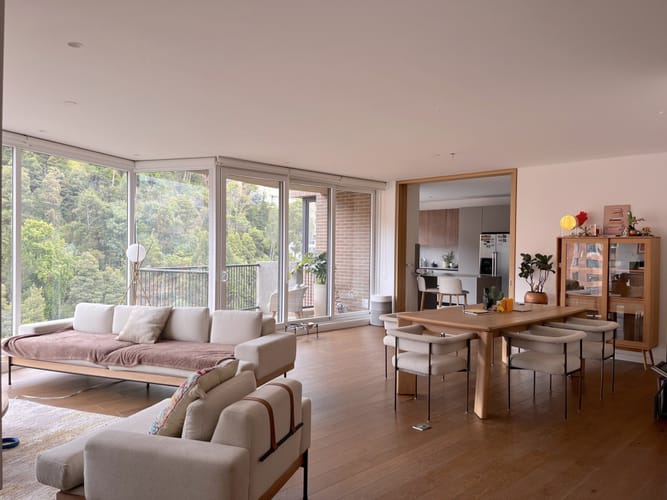 Apartamento de 3 alcobas en venta en La Cabrera, Bogotá, 247 m² · foto 4 de 22