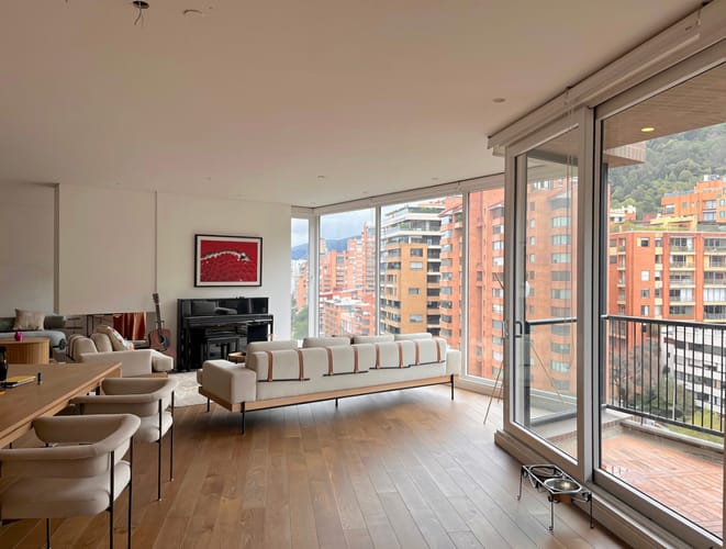 Apartamento de 3 alcobas en venta en La Cabrera, Bogotá, 247 m² · foto 5 de 22