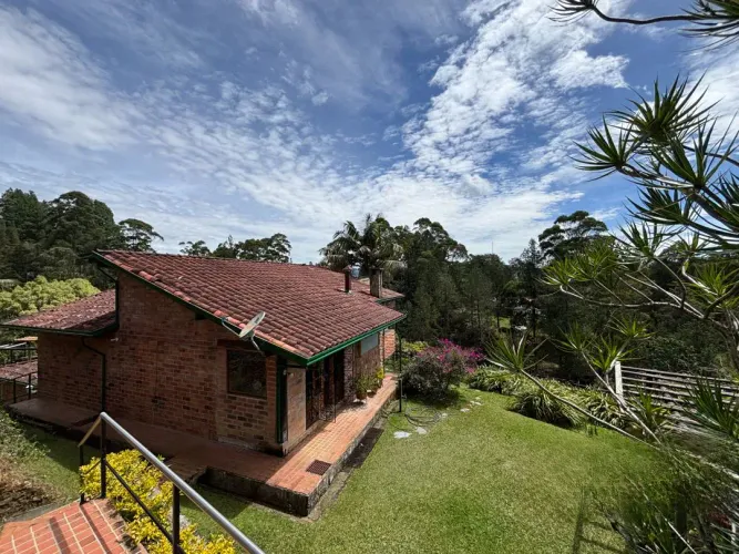 Casa de 3 alcobas en venta en Santa Elena, El Retiro · foto 10 de 24