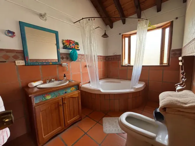 Casa de 3 alcobas en venta en Santa Elena, El Retiro · foto 22 de 24