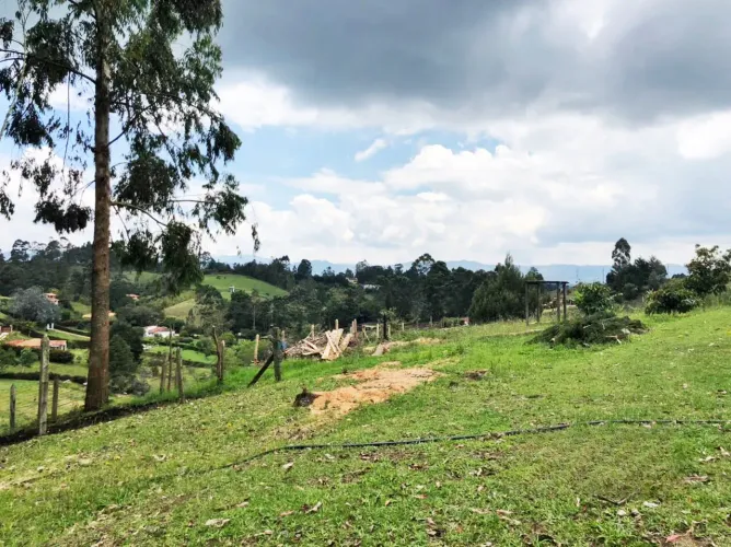 Lote en venta en El Salado, El Carmen de Viboral, 25600 m² · foto 4 de 17