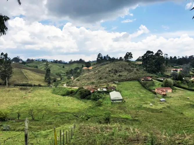 Lote en venta en El Salado, El Carmen de Viboral, 25600 m² · foto 5 de 17