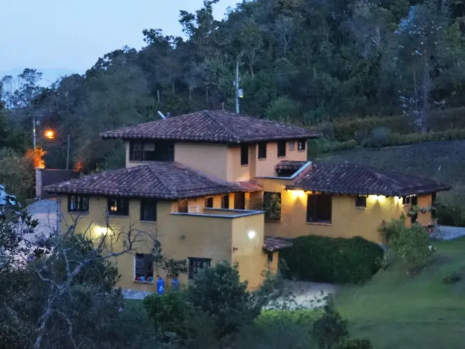 Casa de 4 alcobas en venta en Sajonia, Rionegro · foto 20 de 24