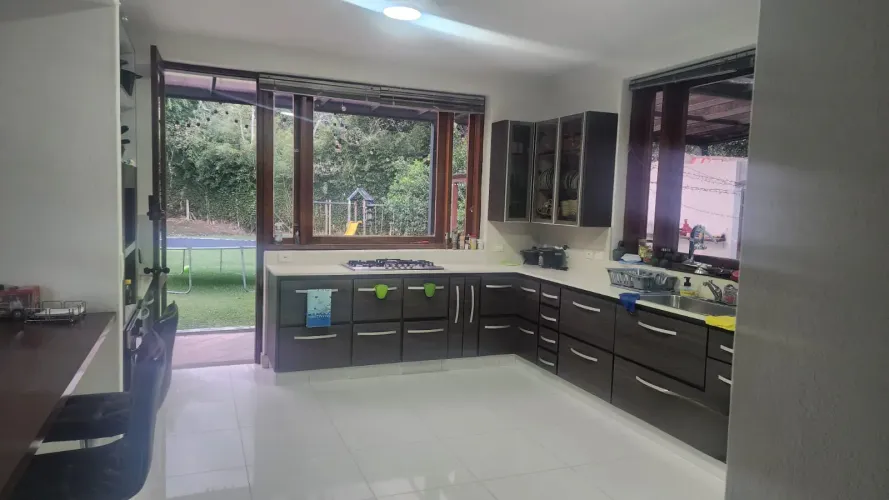 Casa de 4 alcobas en venta en Los Salados, El Retiro · foto 3 de 16