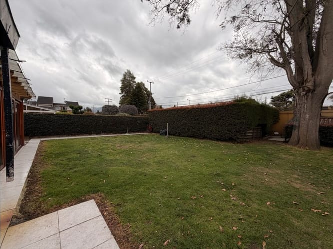 Casa de 5 alcobas en arriendo en San Jose De Bavaria, Bogotá, 550 m² · foto 19 de 24