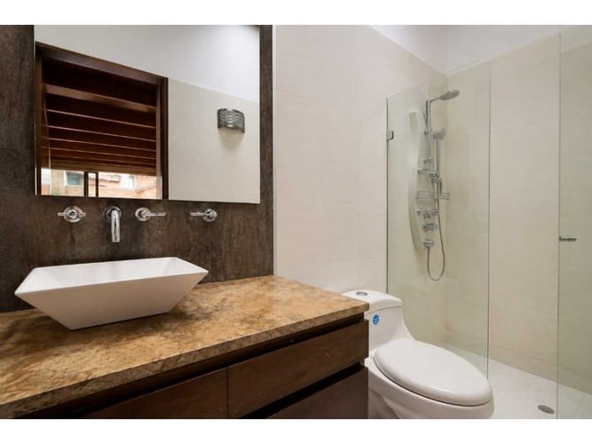 Casa de 5 alcobas en arriendo en San Jose De Bavaria, Bogotá, 550 m² · foto 23 de 24