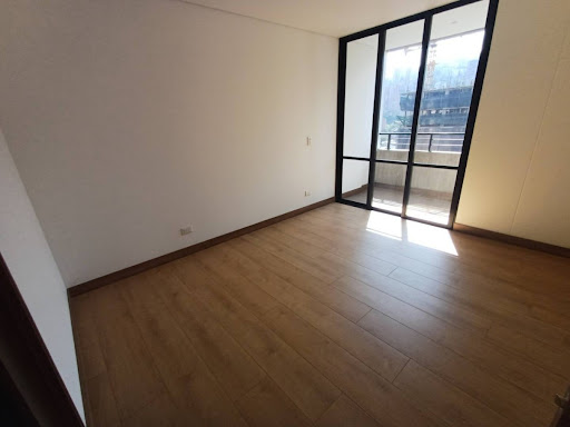 Apartamento en arriendo en Ciudad Del Río, Medellín · foto 13 de 17