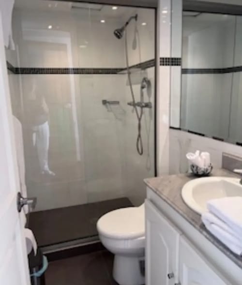 Apartamento en venta en Oviedo, Medellín · foto 17 de 24