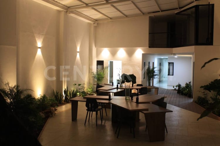 Edificio en venta en Bolivariana, Medellín, 380 m² · foto 22 de 24