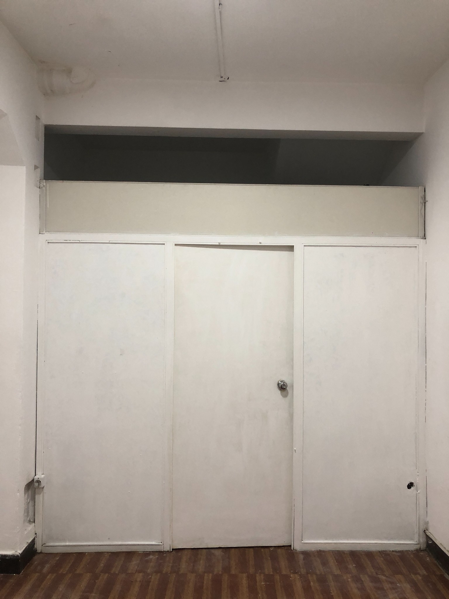 ¡LOCAL COMERCIAL 30 M² EN ALQUILER LA COMERCIAL! · Foto 6