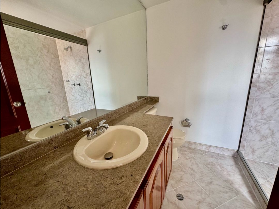 Apartamento en venta en El Poblado, Medellín · foto 7 de 21