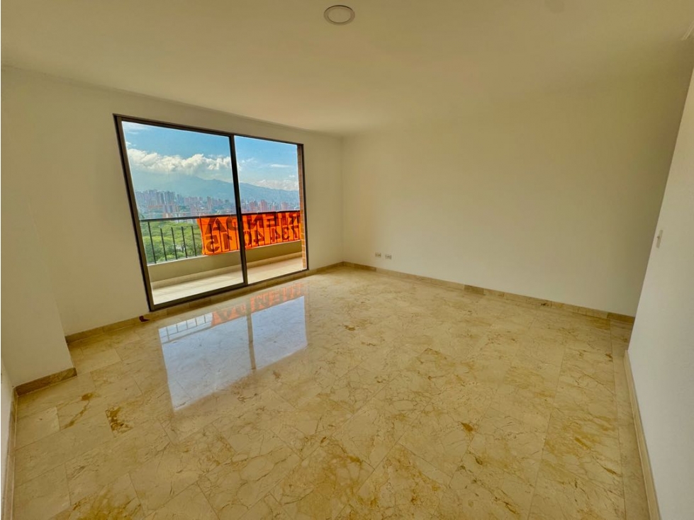 Apartamento en venta en El Poblado, Medellín · foto 8 de 21