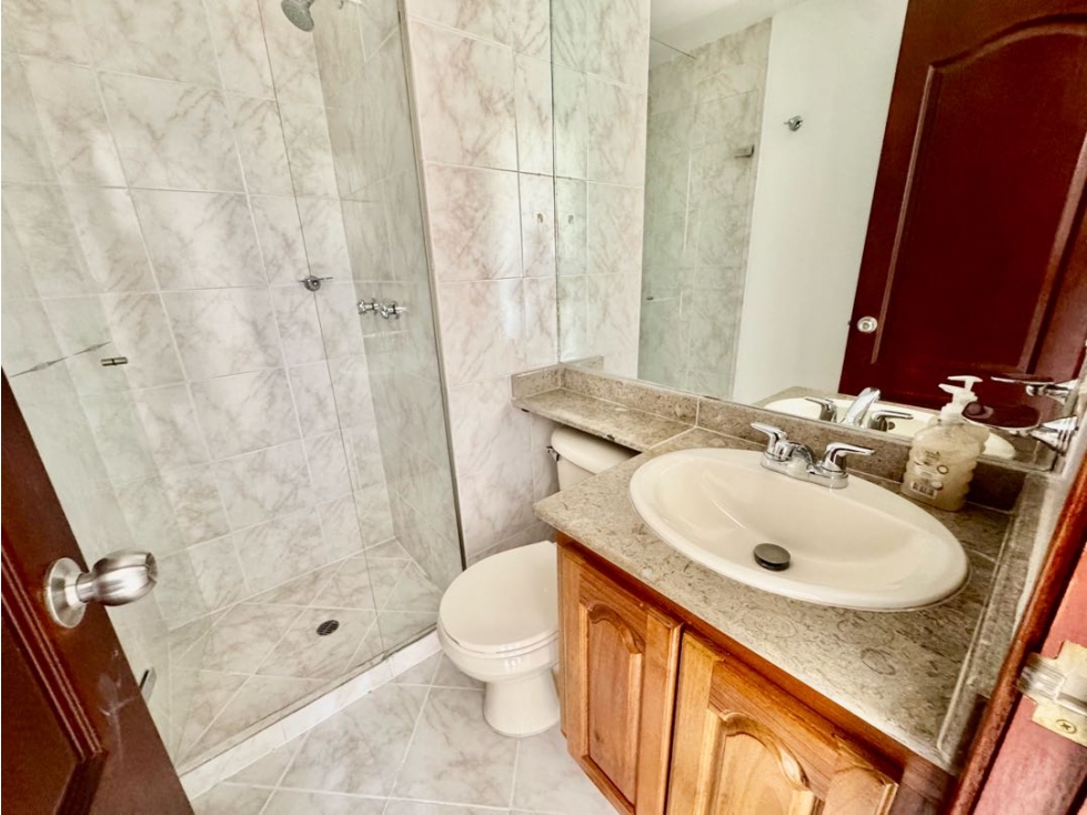 Apartamento en venta en El Poblado, Medellín · foto 9 de 21