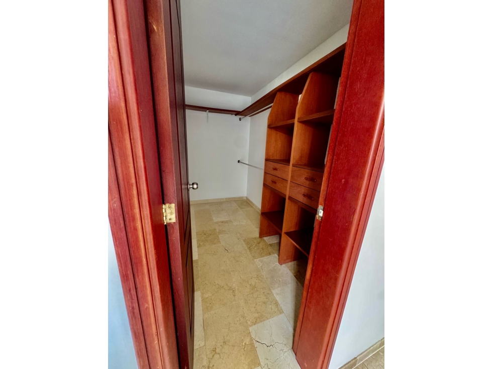 Apartamento en venta en El Poblado, Medellín · foto 13 de 21