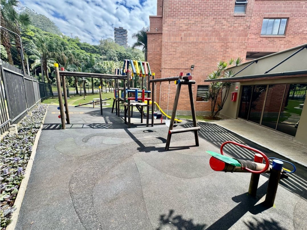 Apartamento en venta en El Poblado, Medellín · foto 19 de 21