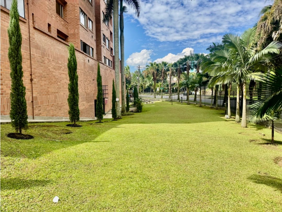 Apartamento en venta en El Poblado, Medellín · foto 21 de 21