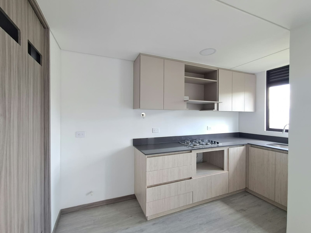 Apartamento en venta en El Poblado, Medellín · foto 5 de 21
