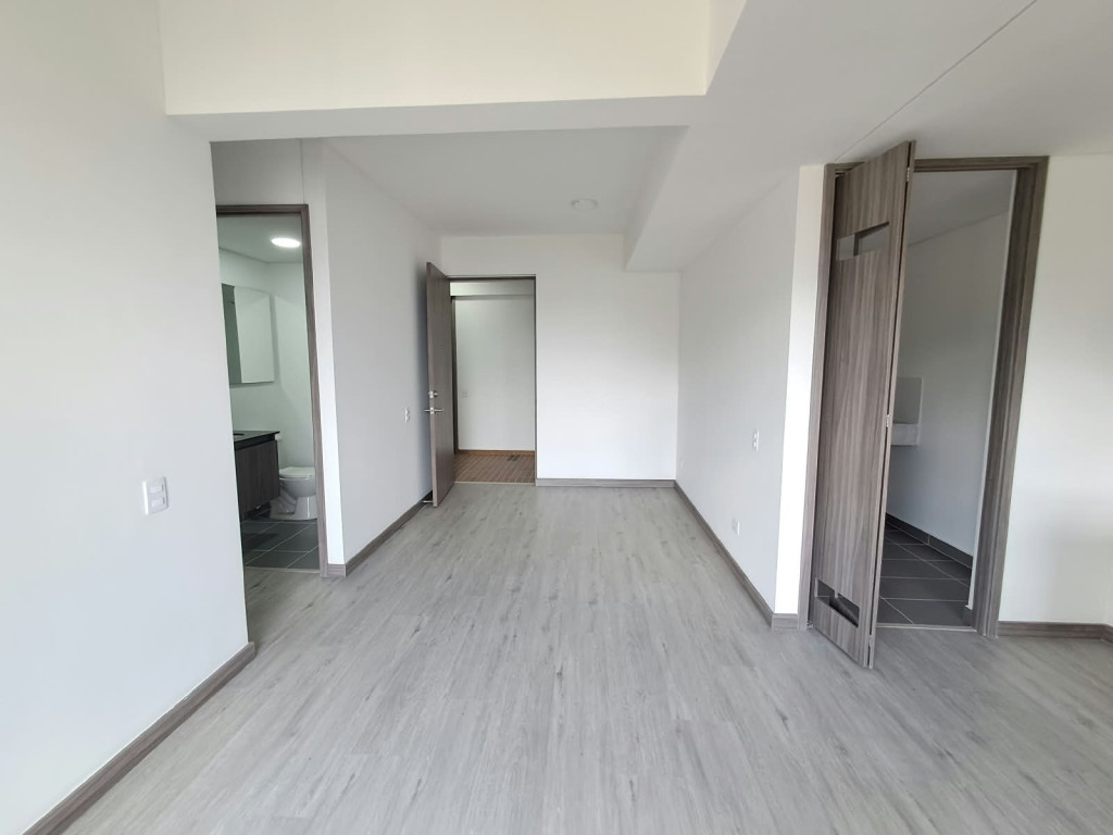 Apartamento en venta en El Poblado, Medellín · foto 13 de 21