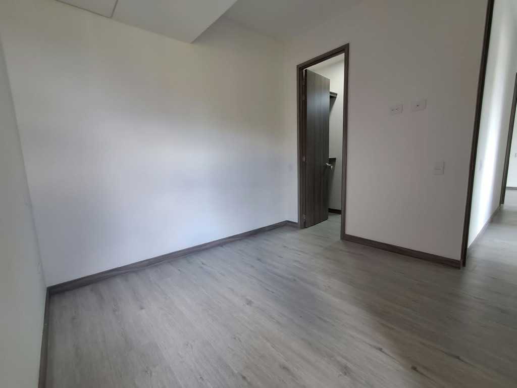Apartamento en venta en El Poblado, Medellín · foto 21 de 21