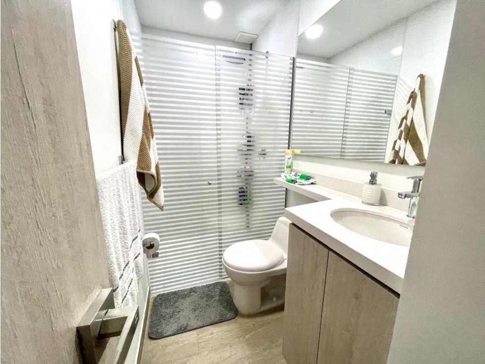 Apartamento en arriendo en La Paz, Envigado · foto 3 de 20
