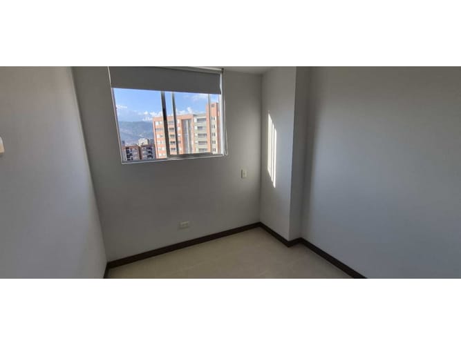 Apartamento en venta en Alto De Las Flores, Sabaneta · foto 9 de 19