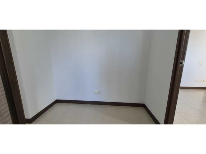 Apartamento en venta en Alto De Las Flores, Sabaneta · foto 12 de 19