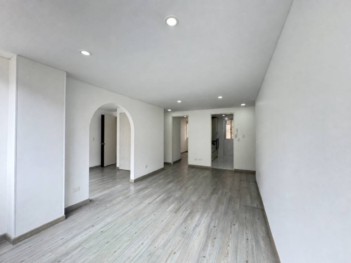 Apartamento en venta en Santa Barbara Central, Bogotá · foto 5 de 24