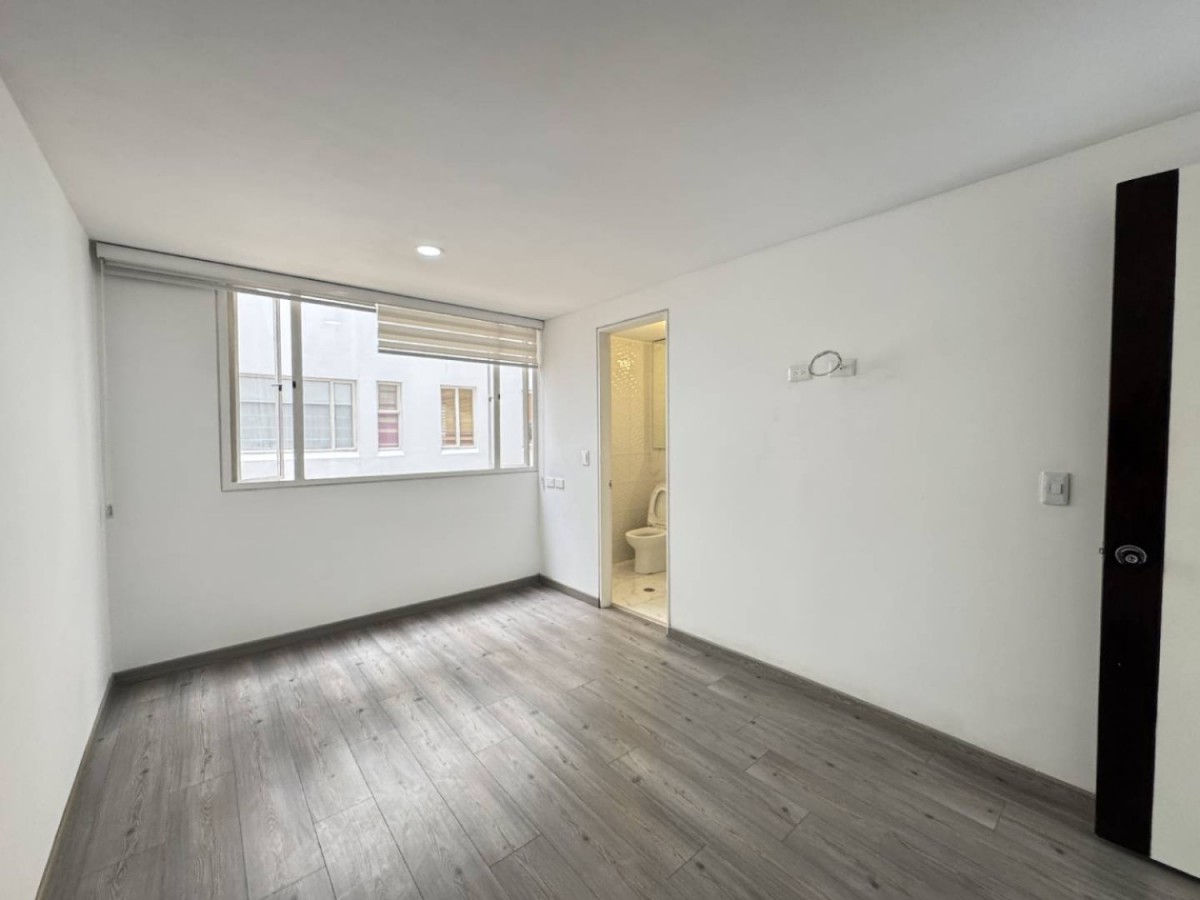 Apartamento en venta en Santa Barbara Central, Bogotá · foto 13 de 24
