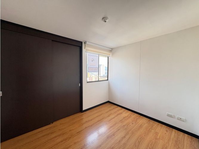 Apartamento de 3 alcobas en arriendo en Entre Amigos, Medellín, 80 m² · foto 6 de 14