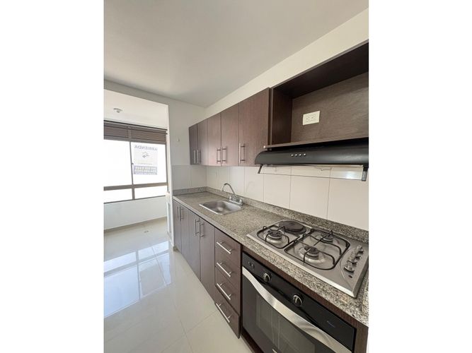 Apartamento de 3 alcobas en arriendo en Entre Amigos, Medellín, 80 m² · foto 10 de 14