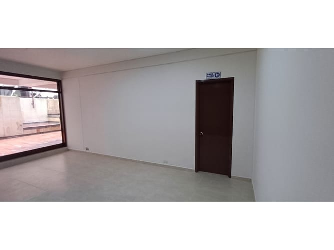 Consultorio en arriendo en El Centro, Manizales, 22 m² · foto 7 de 8