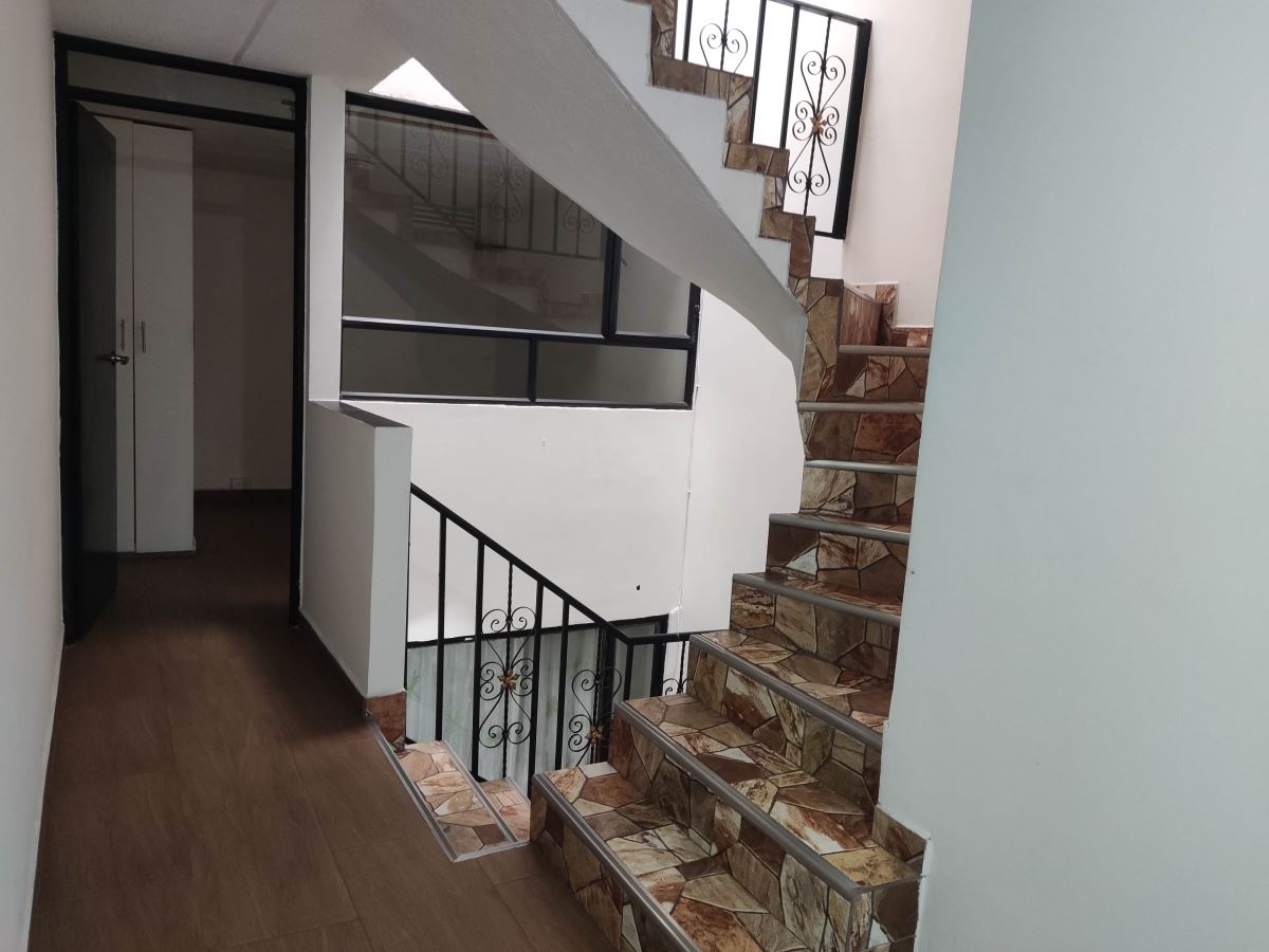 Casa en venta en Engativá, Bogotá · foto 4 de 16