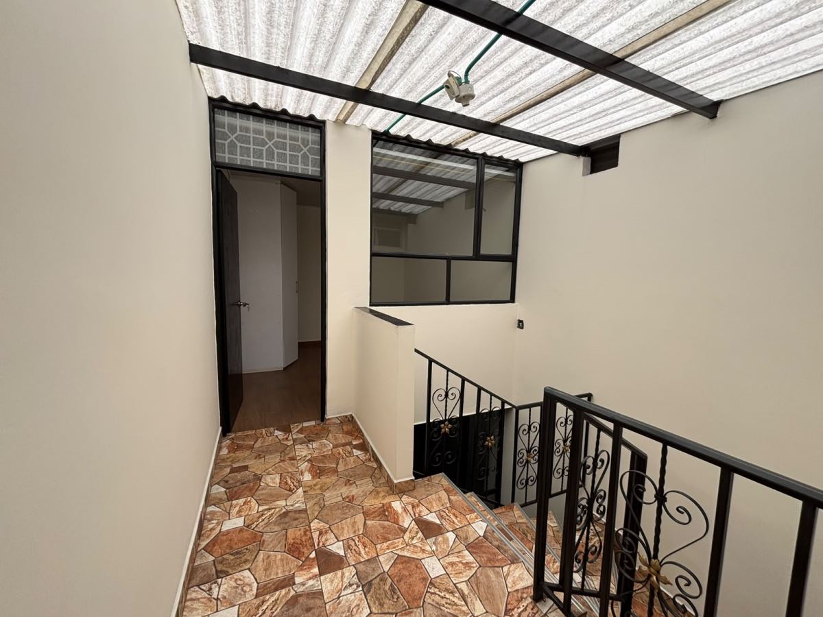 Casa en venta en Engativá, Bogotá · foto 5 de 16