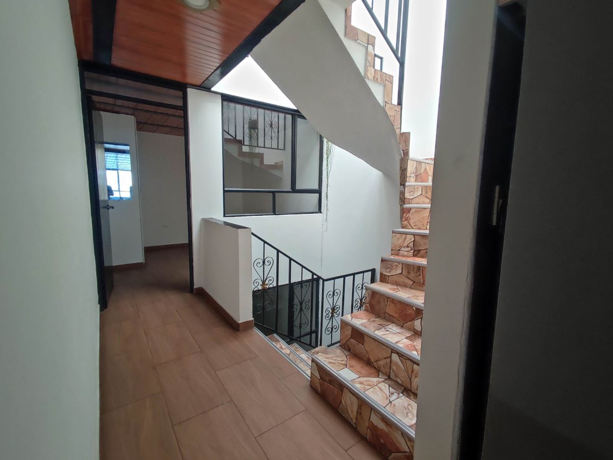 Casa en venta en Engativá, Bogotá · foto 7 de 16