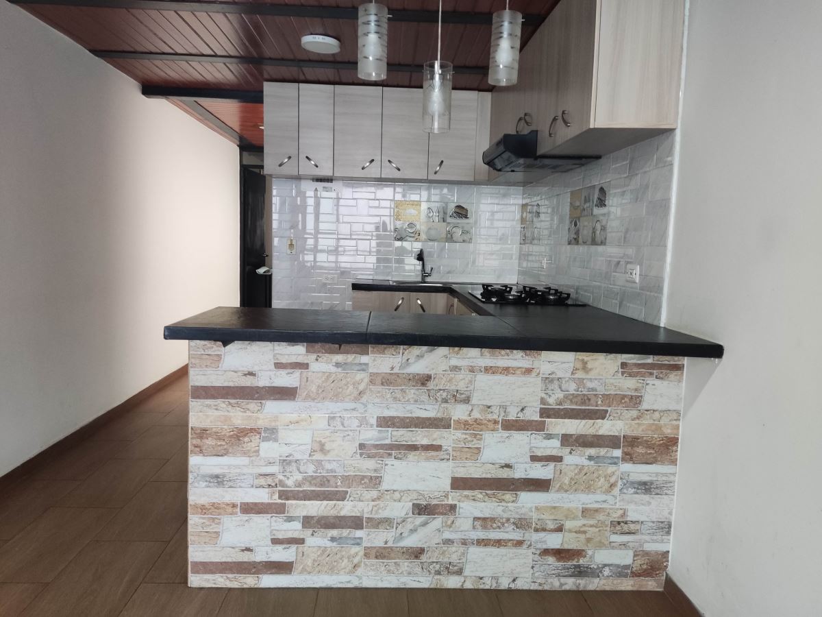 Casa en venta en Engativá, Bogotá · foto 9 de 16
