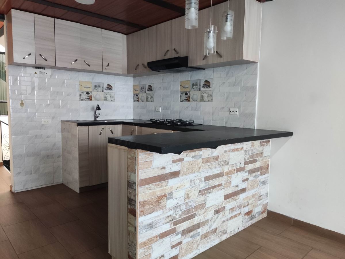 Casa en venta en Engativá, Bogotá · foto 10 de 16