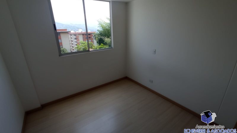 Apartamento en arriendo en Loma Del Esmeraldal, Envigado · foto 8 de 16