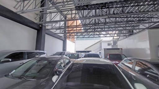 Bodega en arriendo en Laureles, Medellín, 750 m² · foto 4 de 18