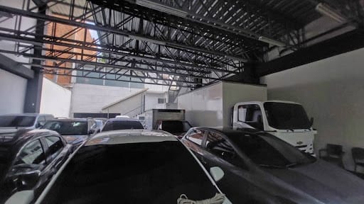 Bodega en arriendo en Laureles, Medellín, 750 m² · foto 5 de 18