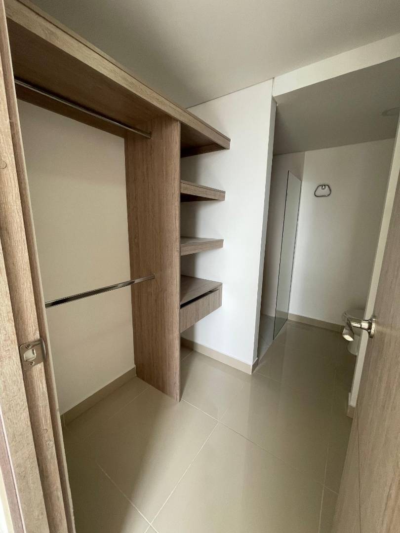 Apartamento en venta en La Ferreria, La Estrella · foto 10 de 17